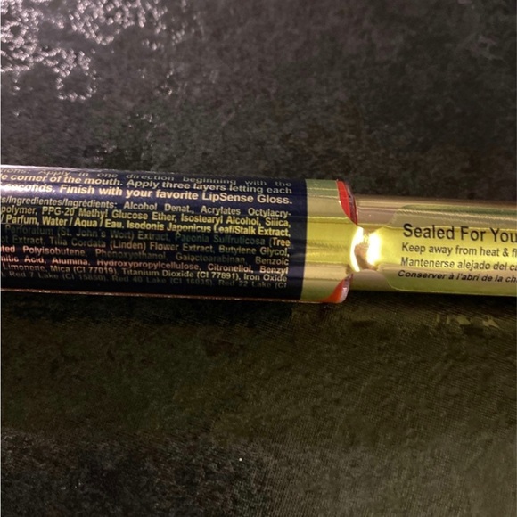 Candy Cane Lipsense - Picture 2 of 3